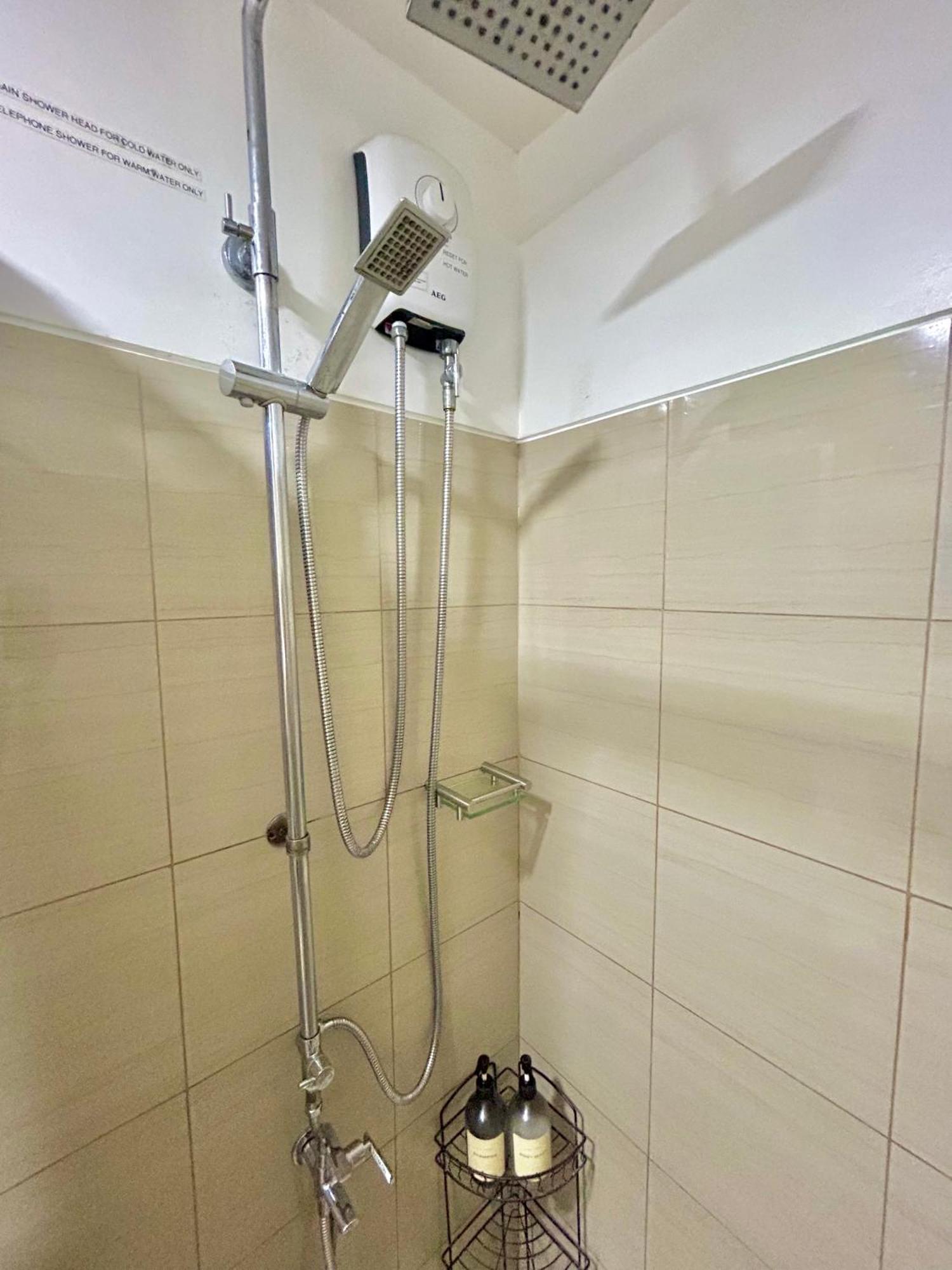 Santiorini At Shore Residences Pasay Bagian luar foto