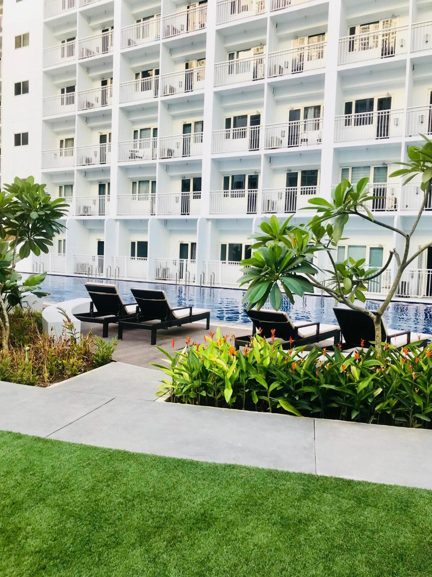 Santiorini At Shore Residences Pasay Bagian luar foto